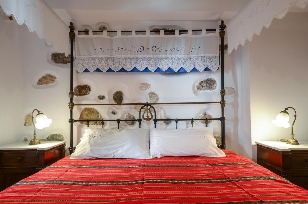 Venetiko Apartments Naxos City Екстер'єр фото